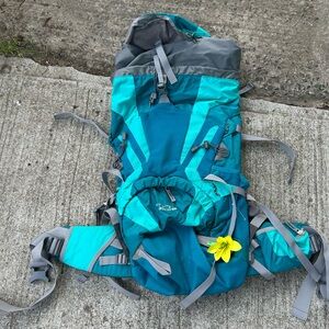 Deuter act lite 35+10 hiking backpack